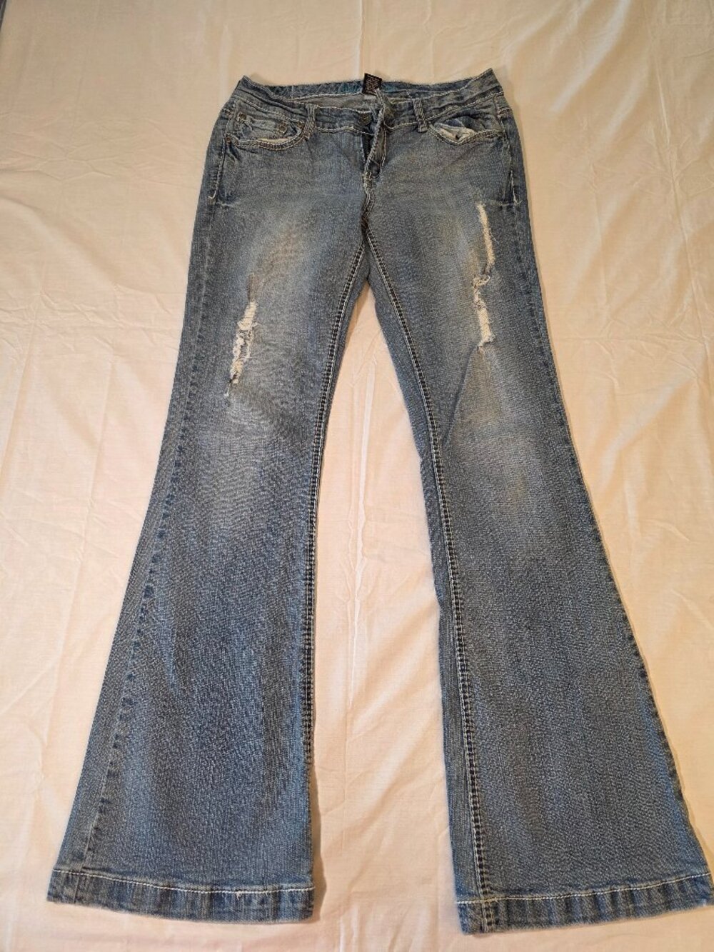 Ariya Jeans Womens 9/10 Blue Bootcut Low Rise Stretch Y2K Distressed